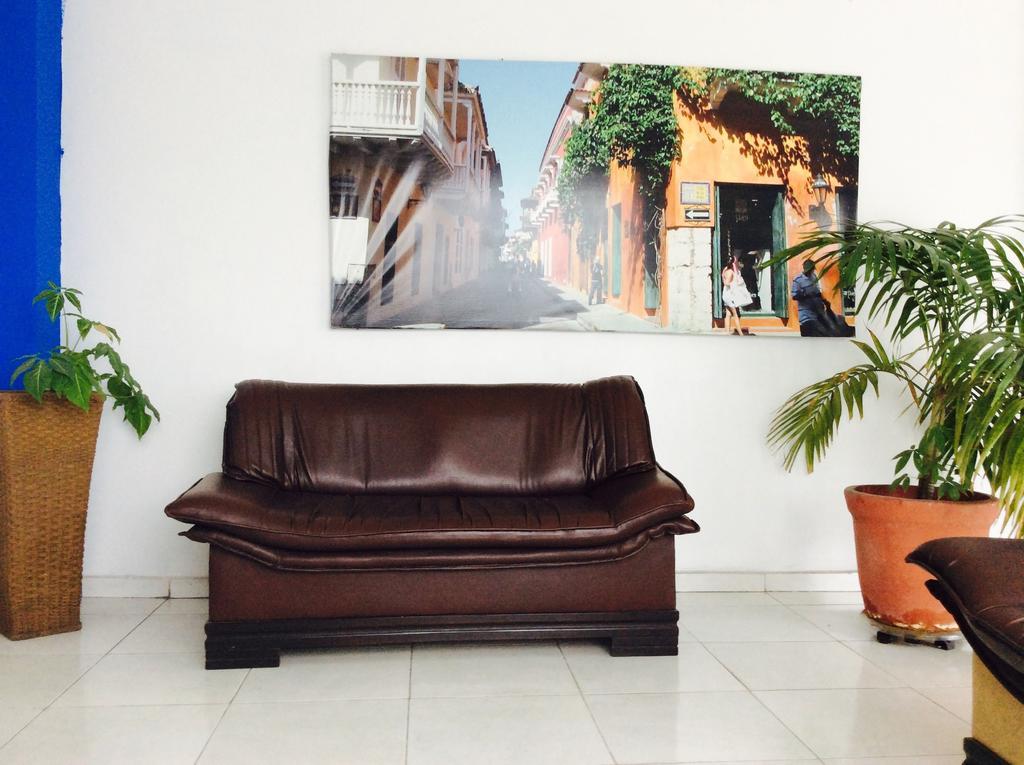 Tropical Sun Hotel 2*