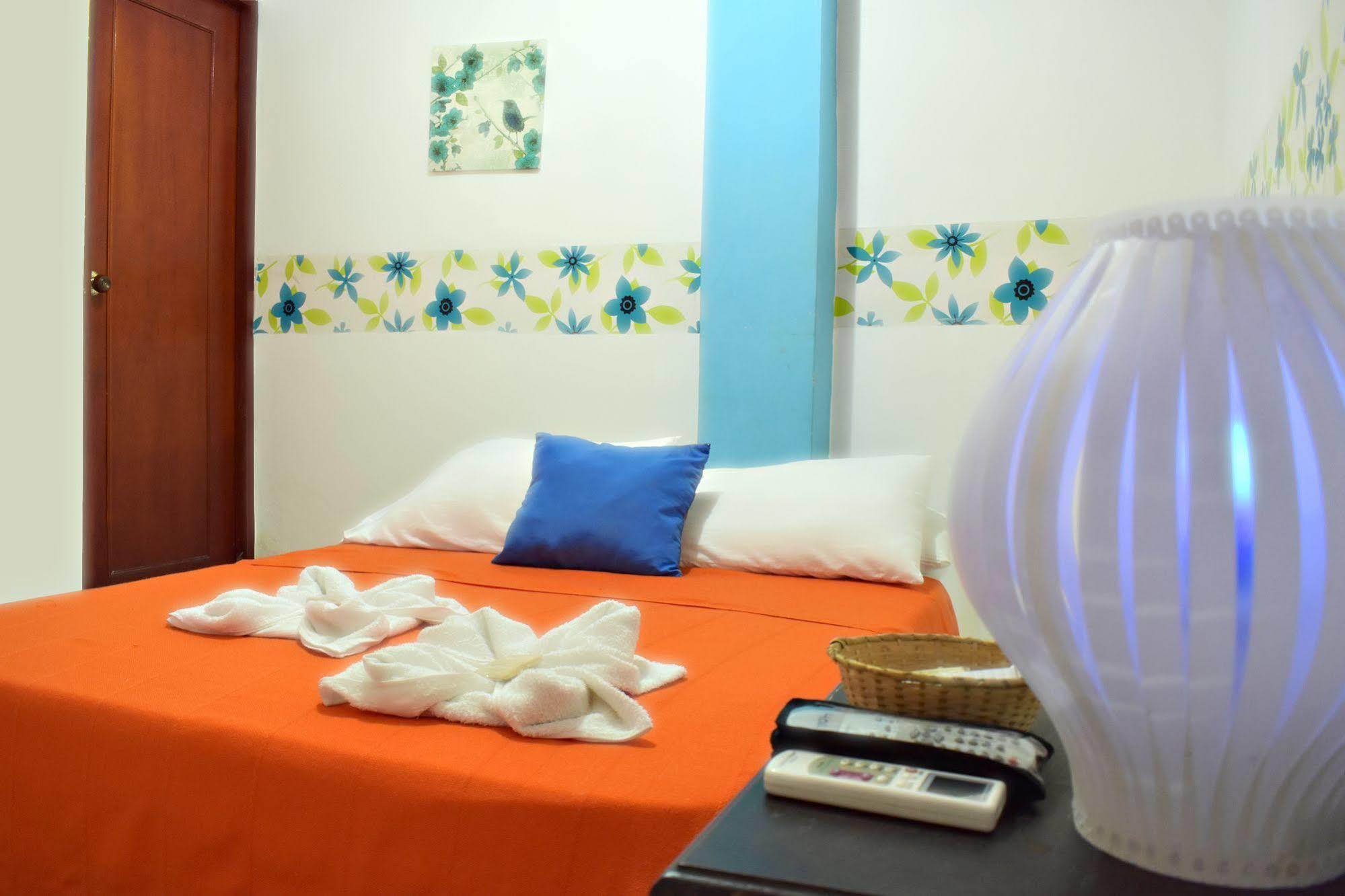 Tropical Sun Hotel 2*